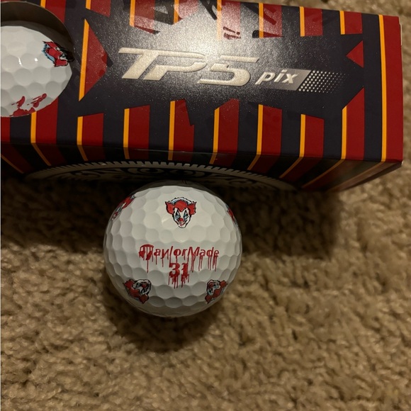NIB Taylormade TP5 pix limited edition Nightmare Circus 1 sleeve(3balls) - Picture 2 of 4